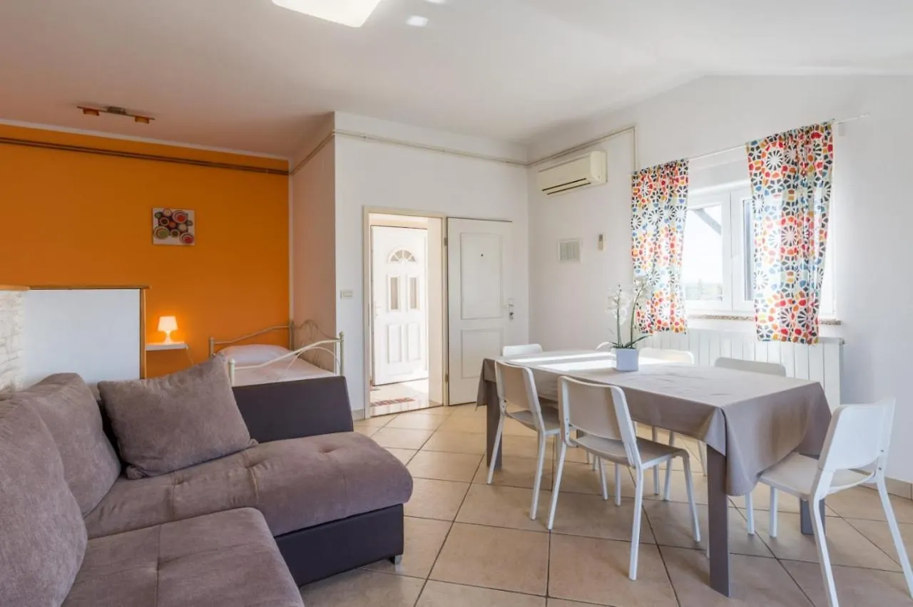 Apartment Umag 0*,